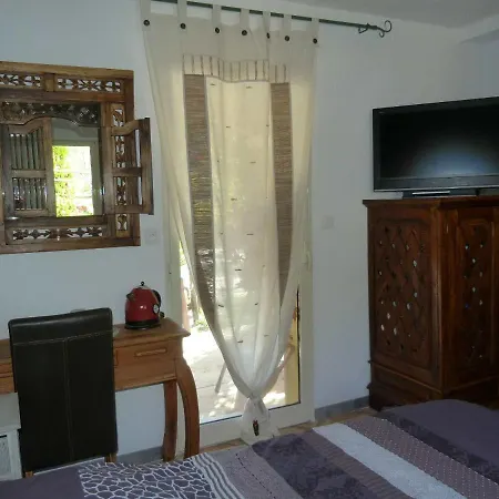Les Bambous Bed & Breakfast Levens